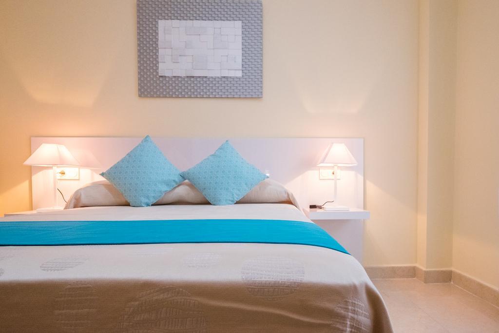 Apartamento Cala Bajo Nerja Bagian luar foto