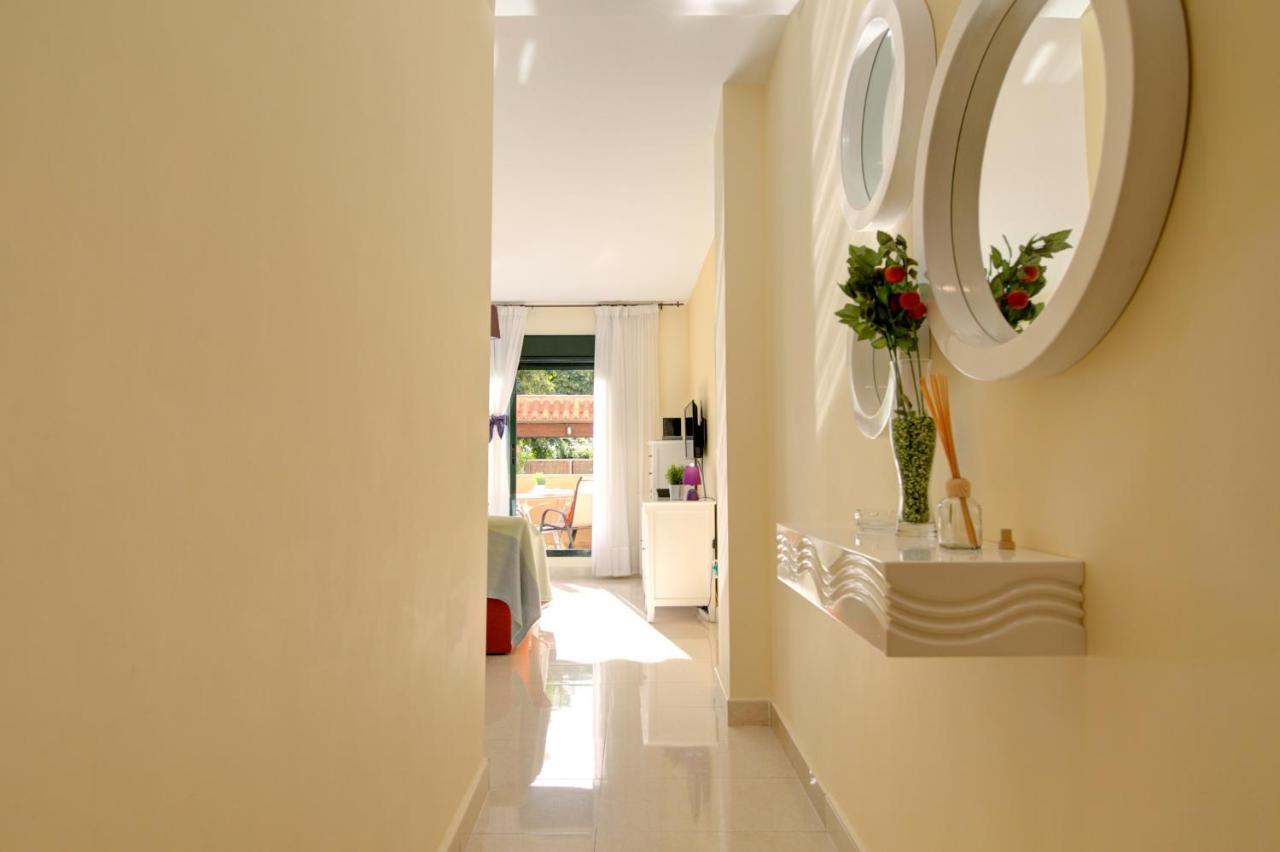 Apartamento Cala Bajo Nerja Bagian luar foto