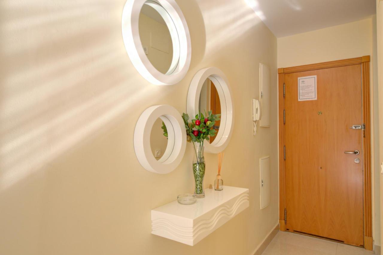 Apartamento Cala Bajo Nerja Bagian luar foto