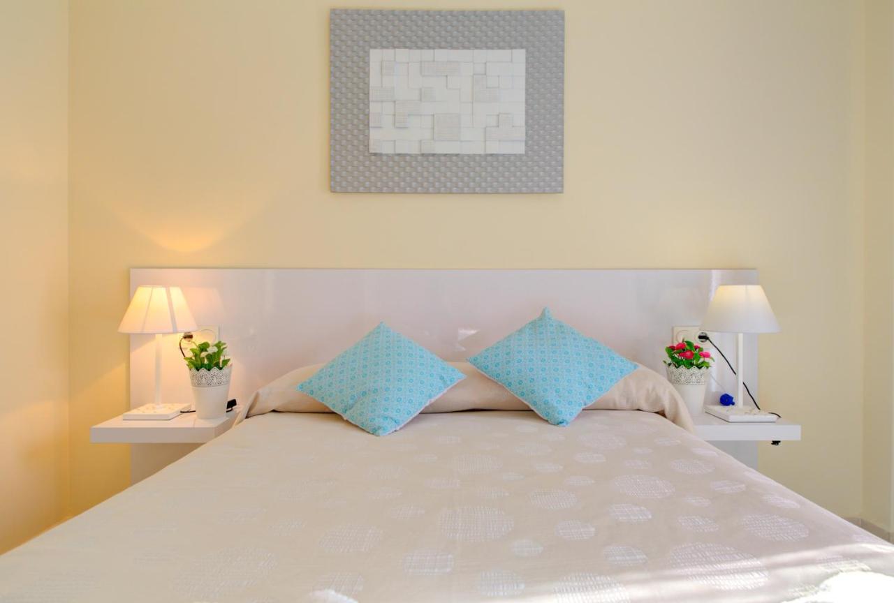 Apartamento Cala Bajo Nerja Bagian luar foto