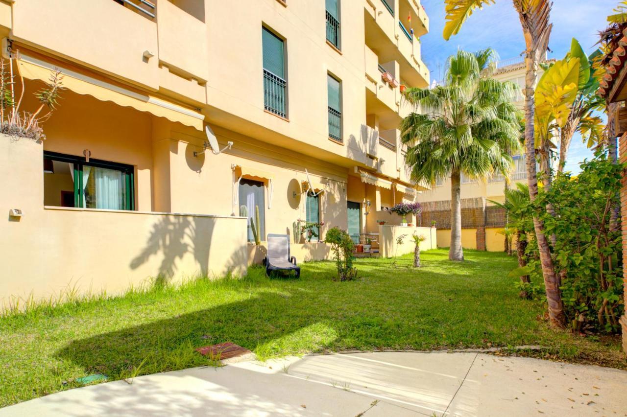 Apartamento Cala Bajo Nerja Bagian luar foto
