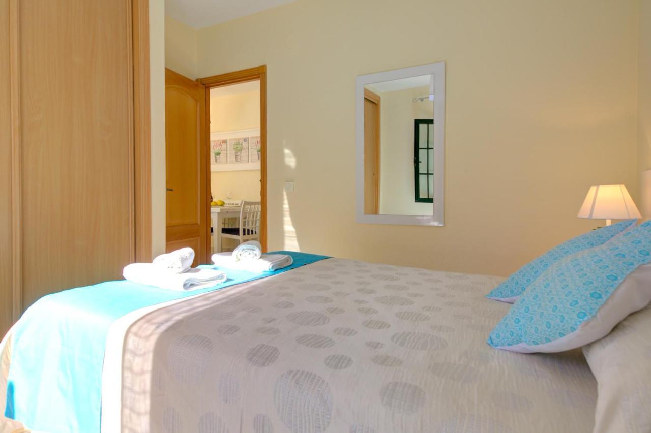 Apartamento Cala Bajo Nerja Bagian luar foto
