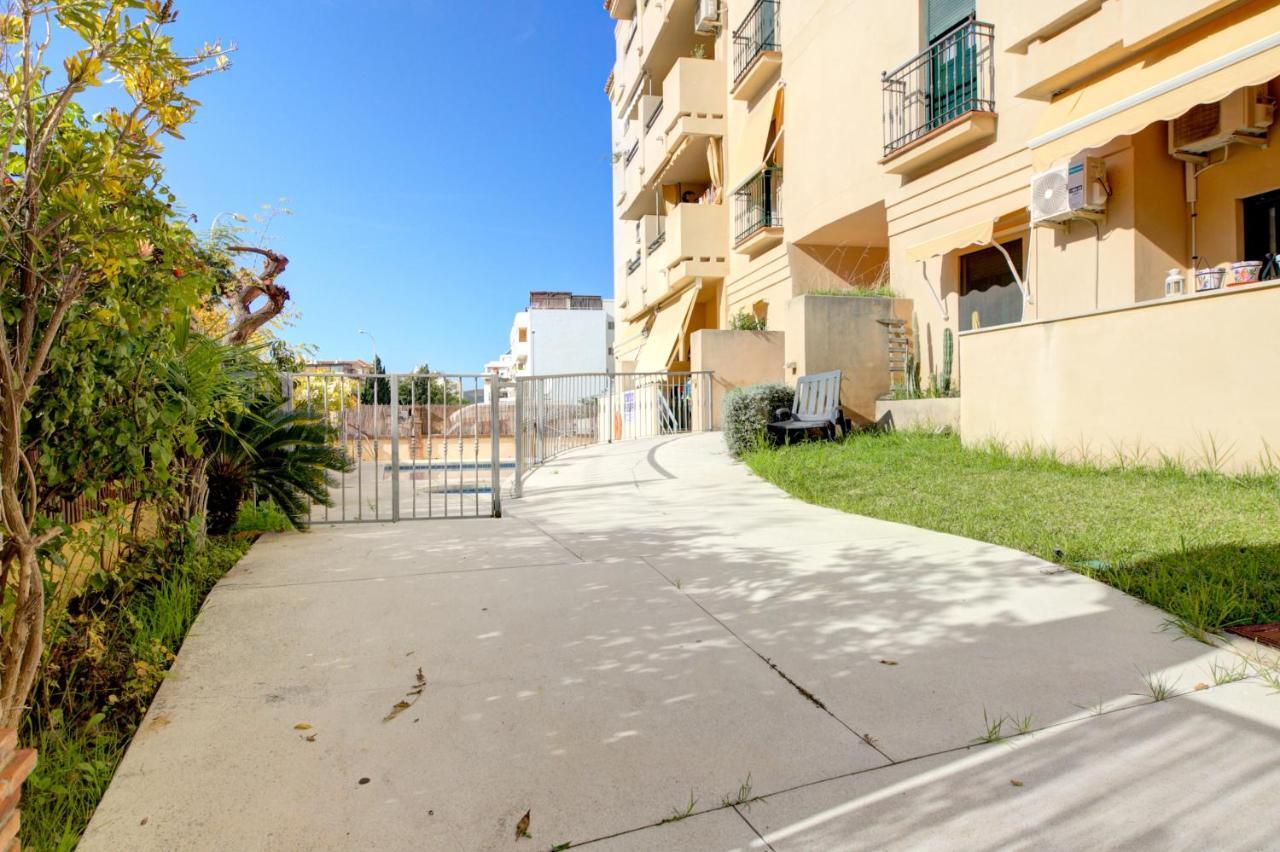 Apartamento Cala Bajo Nerja Bagian luar foto